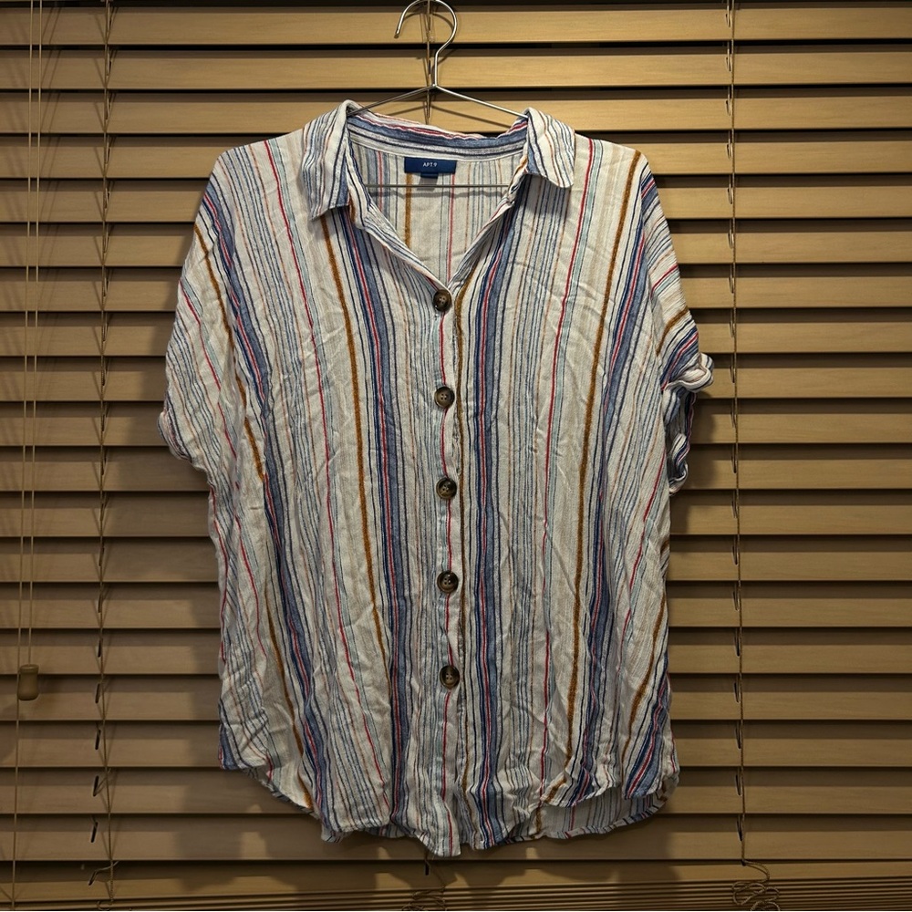 APT. 9 Women’s XXL colorful blue short sleeve button up